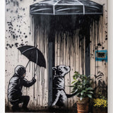 Banksy-Style Rainy Day Dog_Mensch hält einem Hund den Regenschirm hin, dieser sitzt aber unter einem Vordach_mockup00