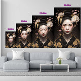 Größentabelle Golden Geisha im schwarzgoldenen Kimono mit Sakura Blüten im Haar_mockup